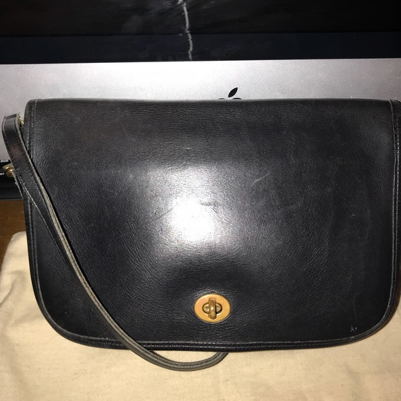 Coach Handbags - Coach City Flap Vintage crossbody bag